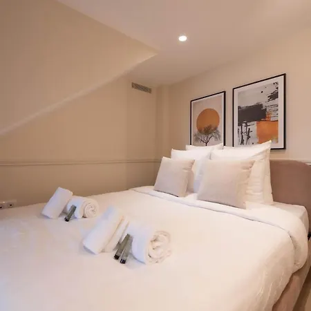 Enjoy Parisian Life In An Elegant Flat - Le Marais Париж