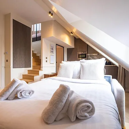 Enjoy Parisian Life In An Elegant Flat - Le Marais